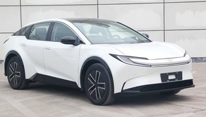 Wyciekły zdjęcia: tak wygląda nowa Toyota z chińskim napędem BYD