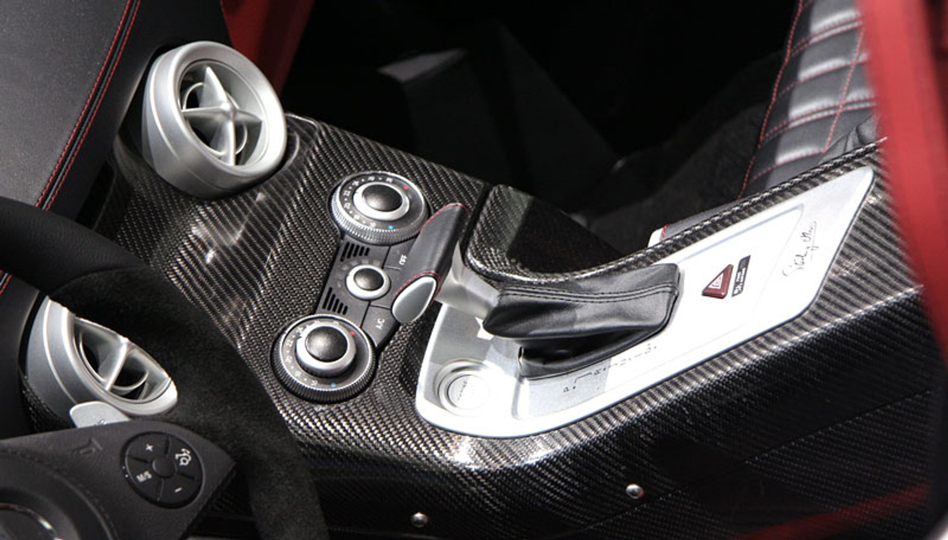 Genewa 2009: parada sportu i tuningu (fotogaleria)