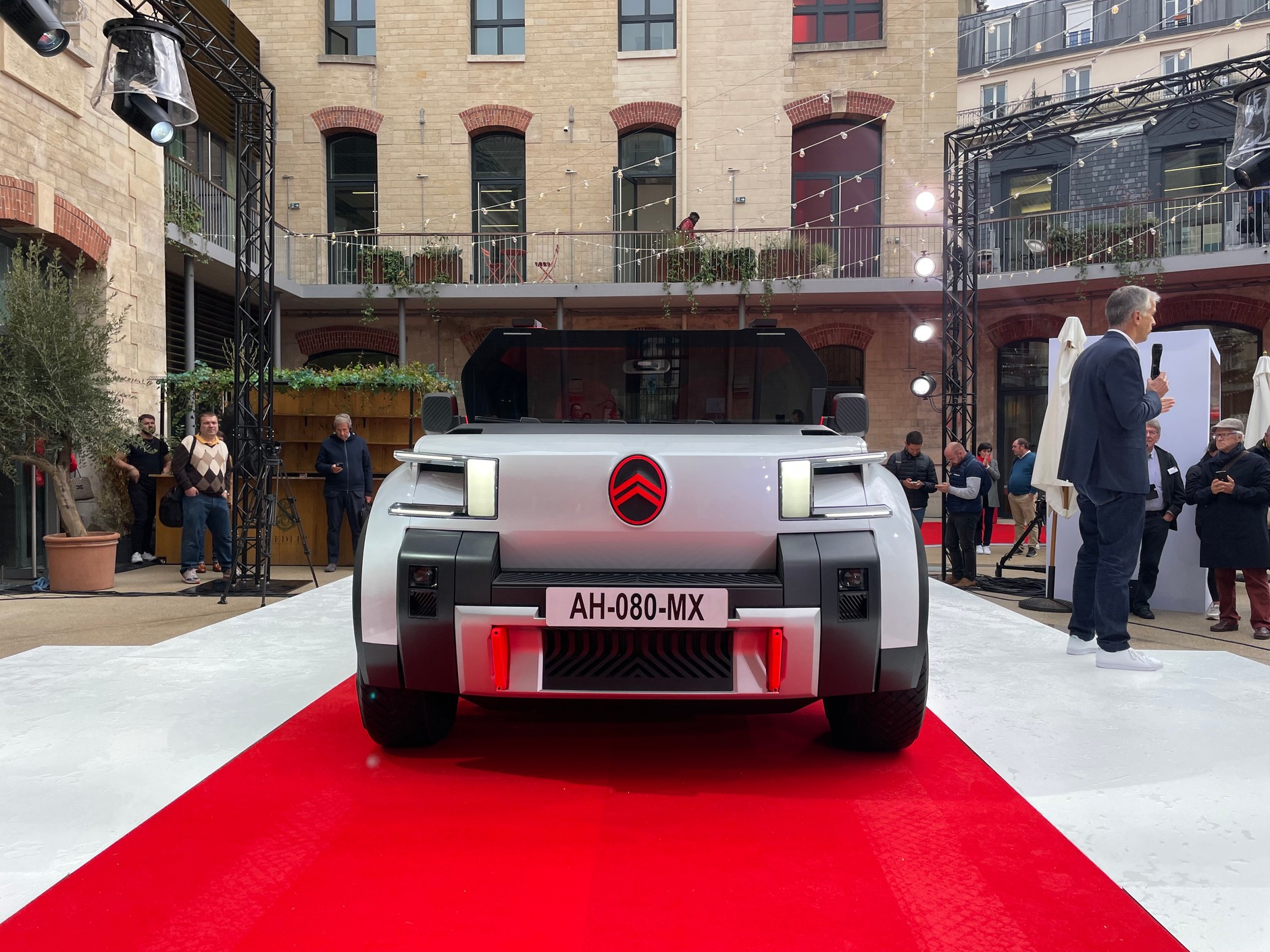 Koncepcyjny Citroen Oli [All-ë]