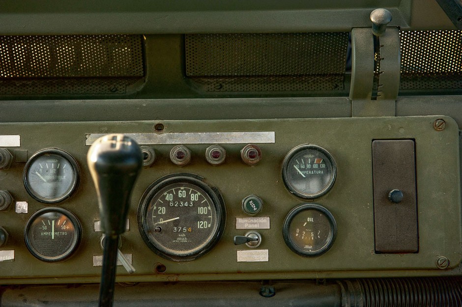 Land Rover Santana Militar - kopia lepsza od oryginału