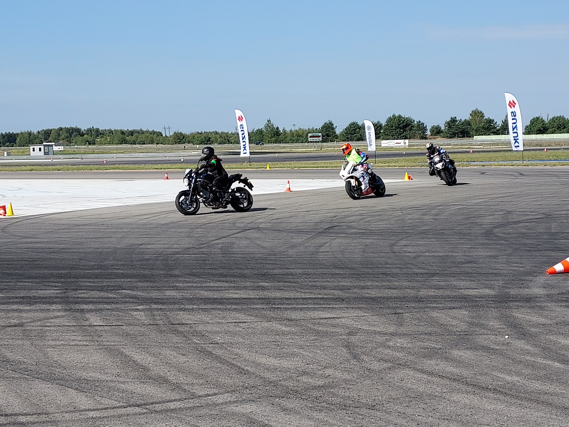 Suzuki Moto Szkoła tor Jastrząb 2022