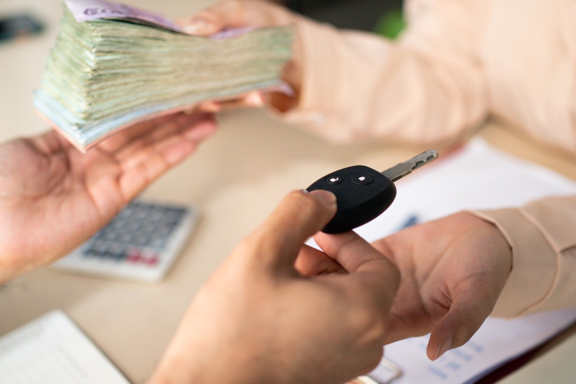 Może się zdarzyć, że wadliwe auto przyjmiesz z powrotem. I oddasz więcej pieniędzy, niż kupujący zapłacił