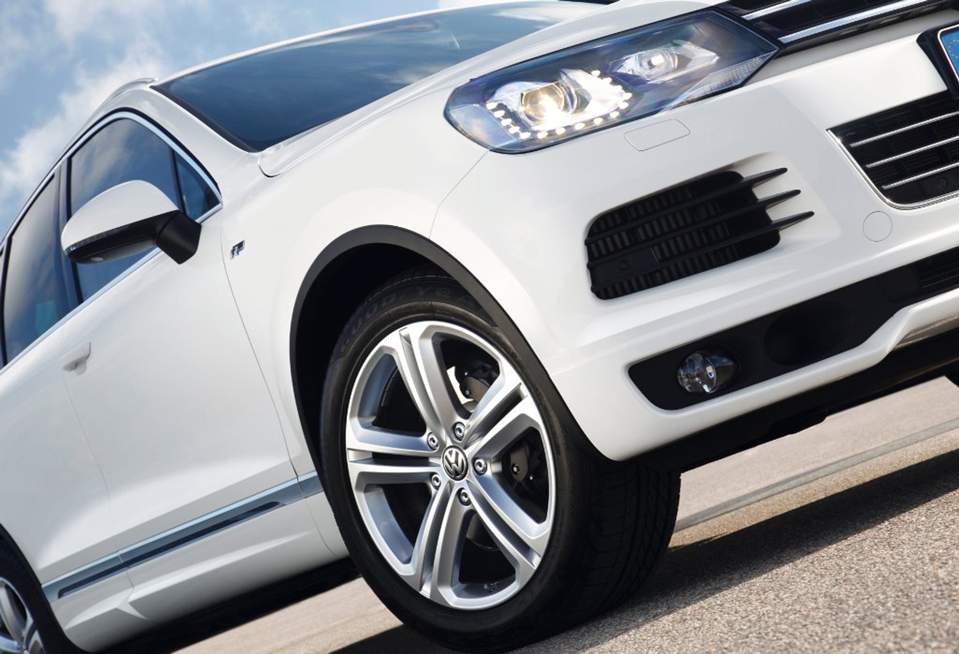 Volkswagen Touareg R-Line Exteriour – Więcej dynamiki