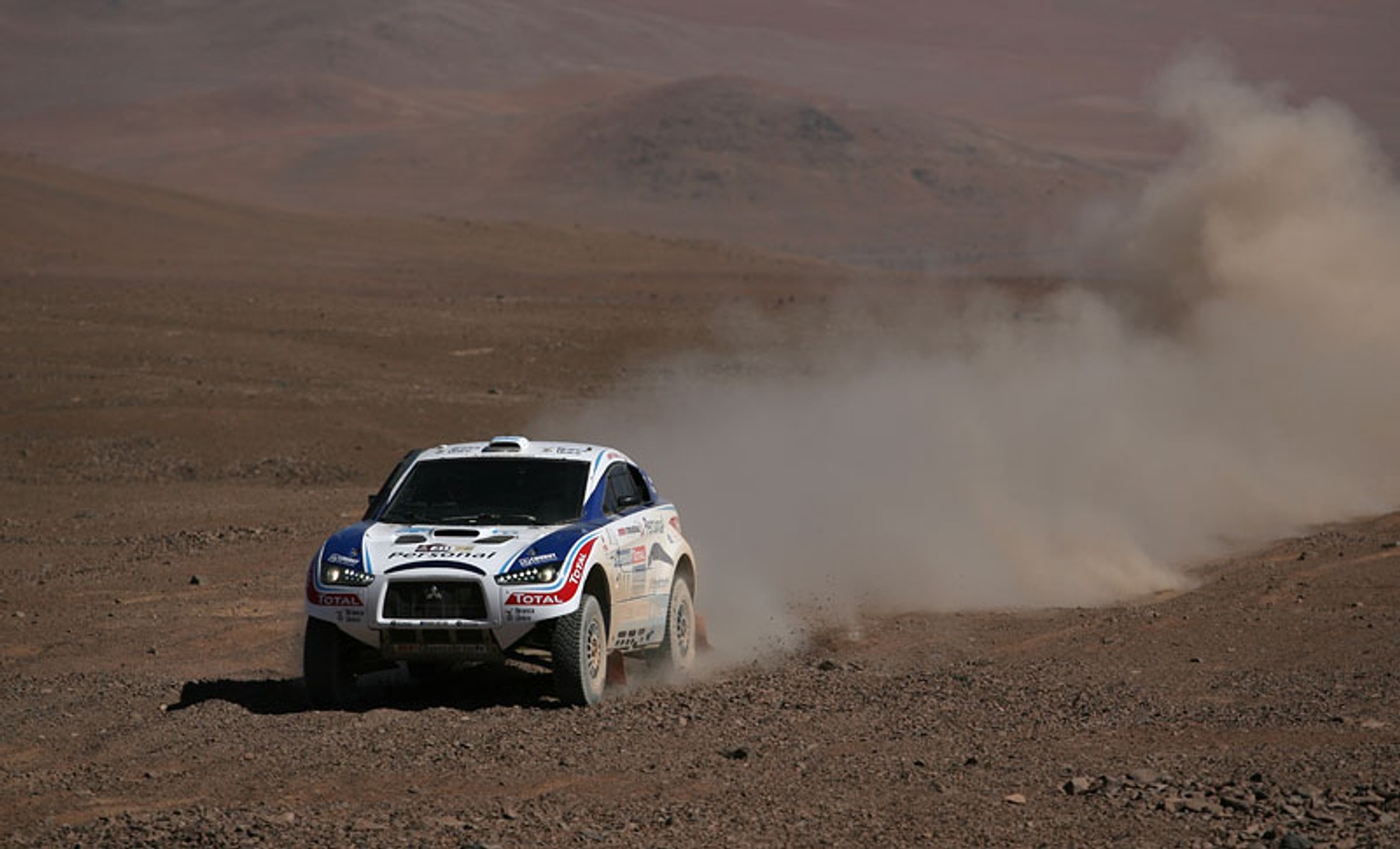 Rajd Dakar 2010: Przygoński goni najlepszych, pech Hołowczyca (9. etap na żywo, wyniki, foto)