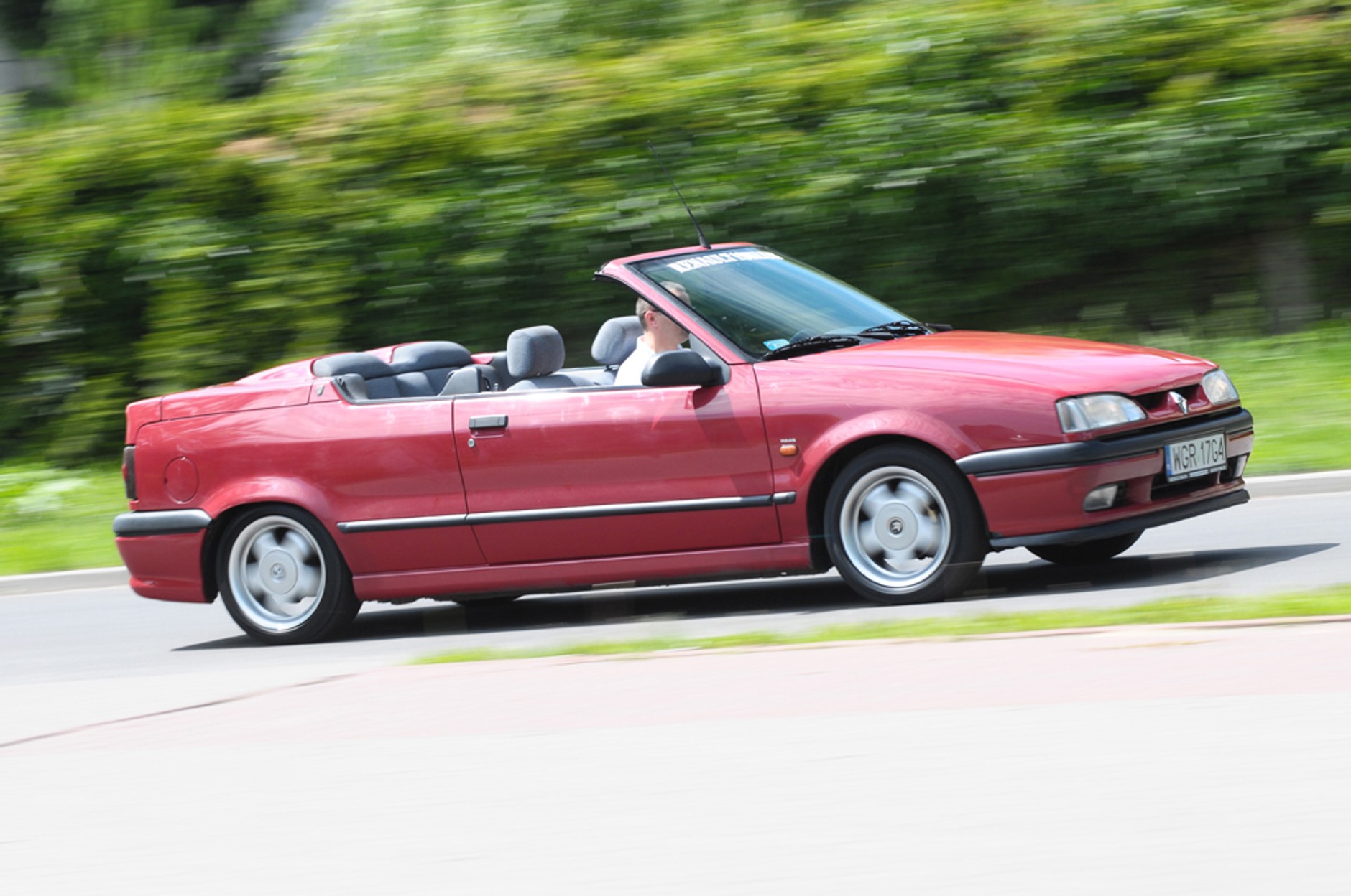 Renault 19 Cabrio - Uchylić nieba za grosze