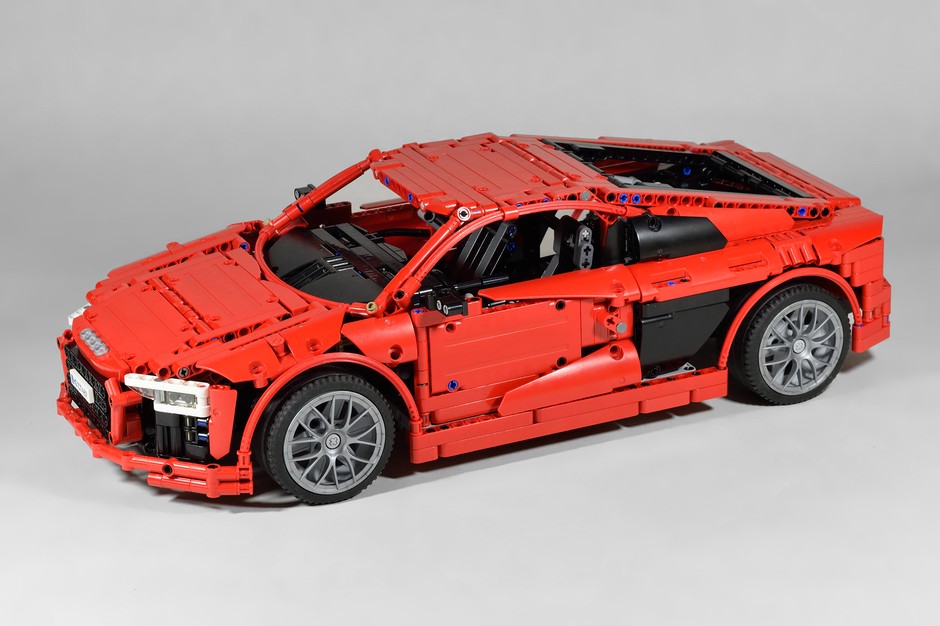 Audi R8 V10