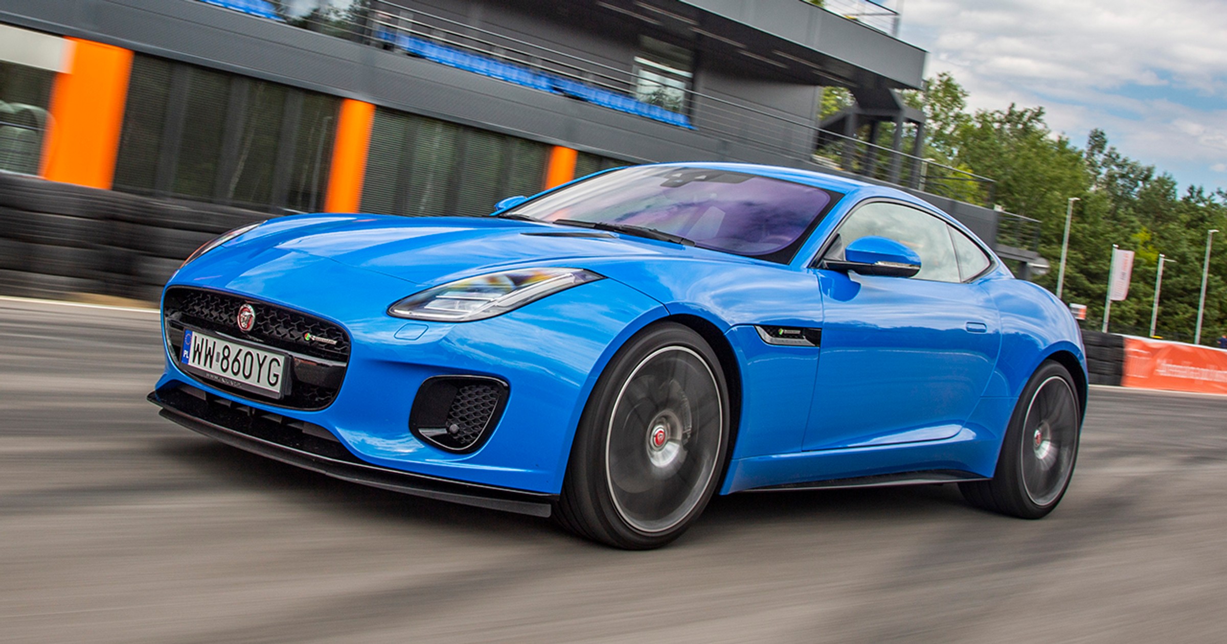 Jaguar F-Type P300 - skąd pomysł na taki silnik?
