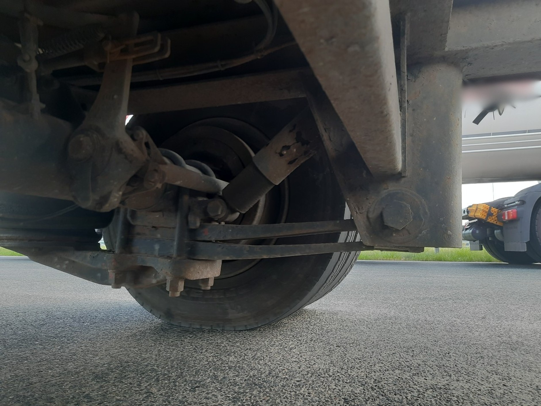 Kontrola ciężarówki przez ITD