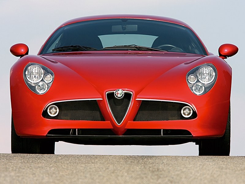 Paryż: Alfa Romeo 8c Competizione oficjalnie!