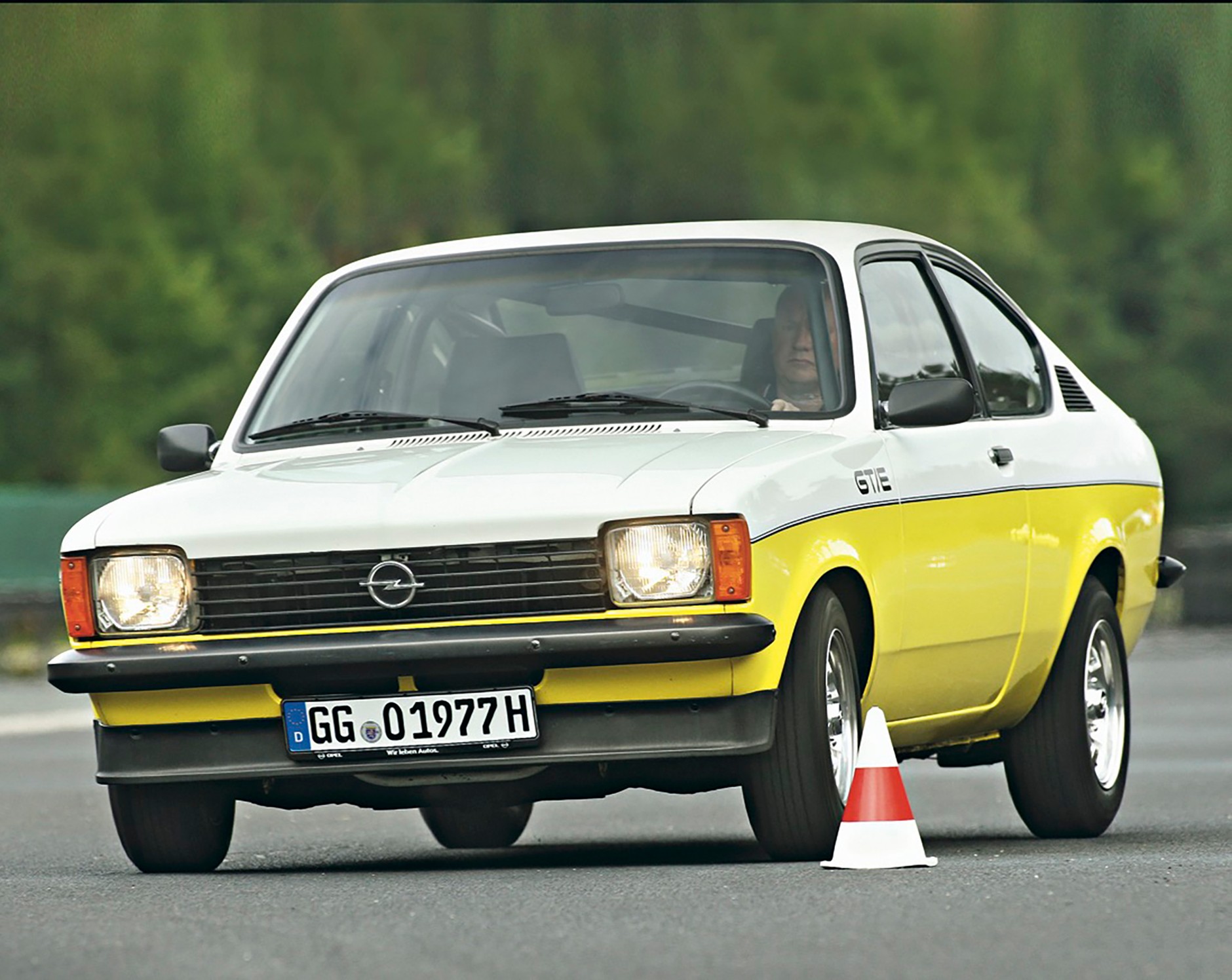 Opel Kadett C GT/E - tak szybko, tak prosto...