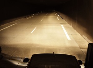 Żarówki H4 - wszystkie żarówki wyglądają podobnie, ale każda świeci inaczej!