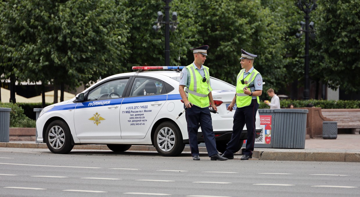 Koniec z suszarkami i fotoradarami. Samochód doniesie na policję, gdy przekroczysz prędkość