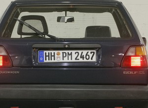 Mocne światła stopu w Golfie