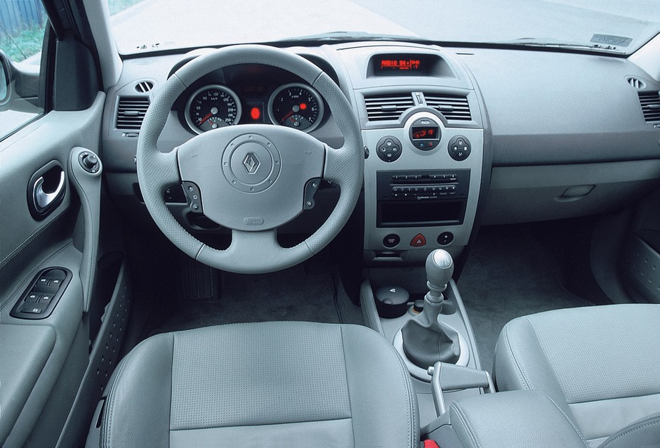 Renault Megane II: mała cena, duży kufer, średnia trwałość
