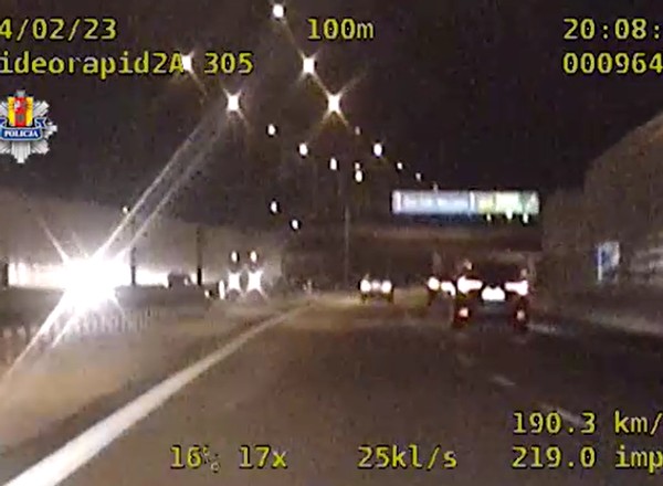 Pędził 213 km na godz. po autostradzie A2. Tłumaczenie rozbraja
