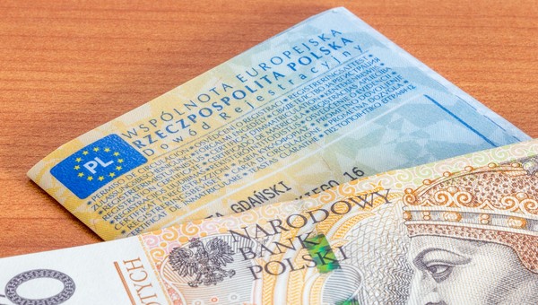Podobno kto nie pójdzie do urzędu do 10 czerwca, może dostać 9 tys. zł kary