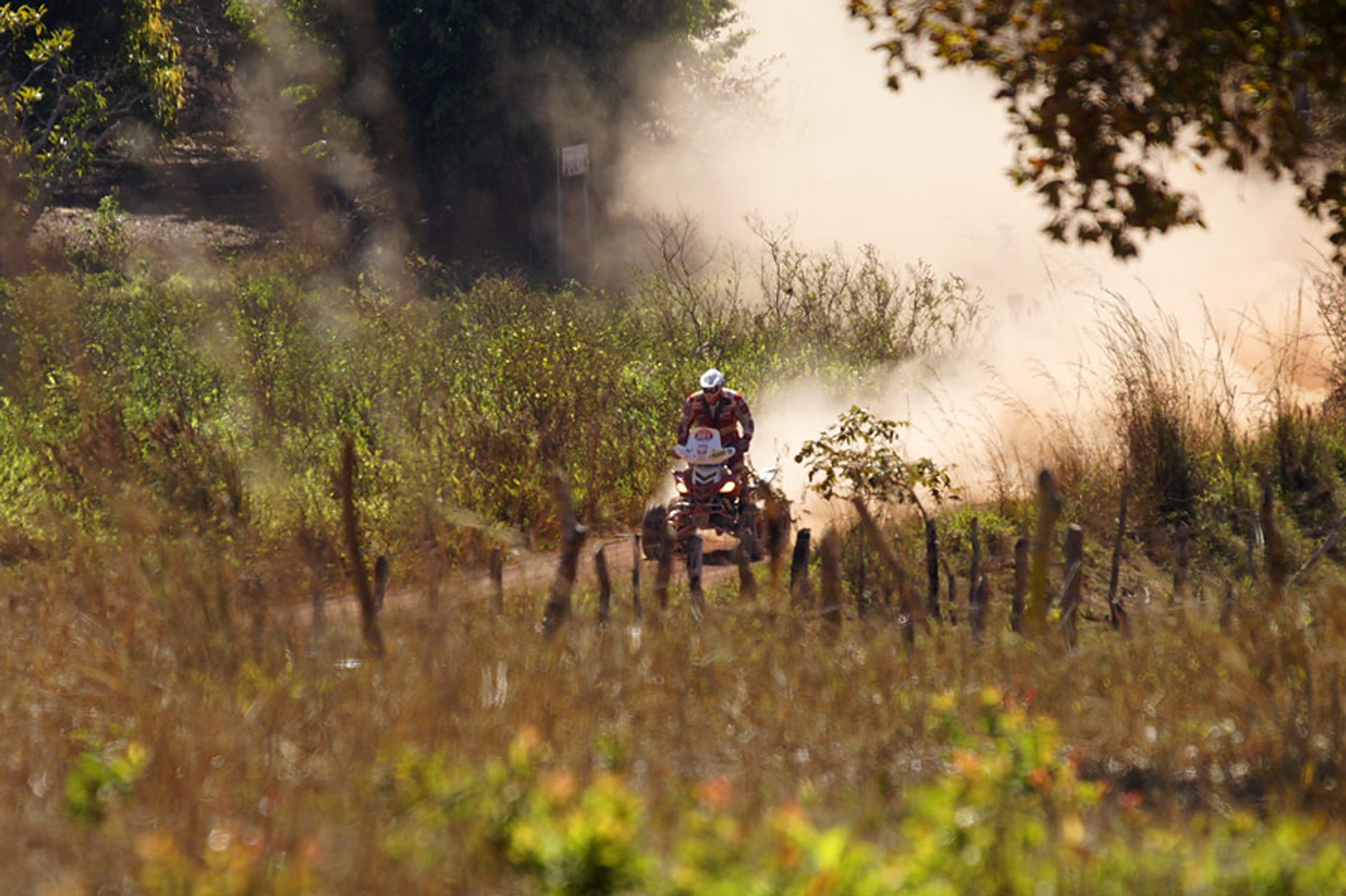 Rally Dos Sertoes 2010: Sonik wygrał, Przygoński i Czachor awansowali (3. etap)