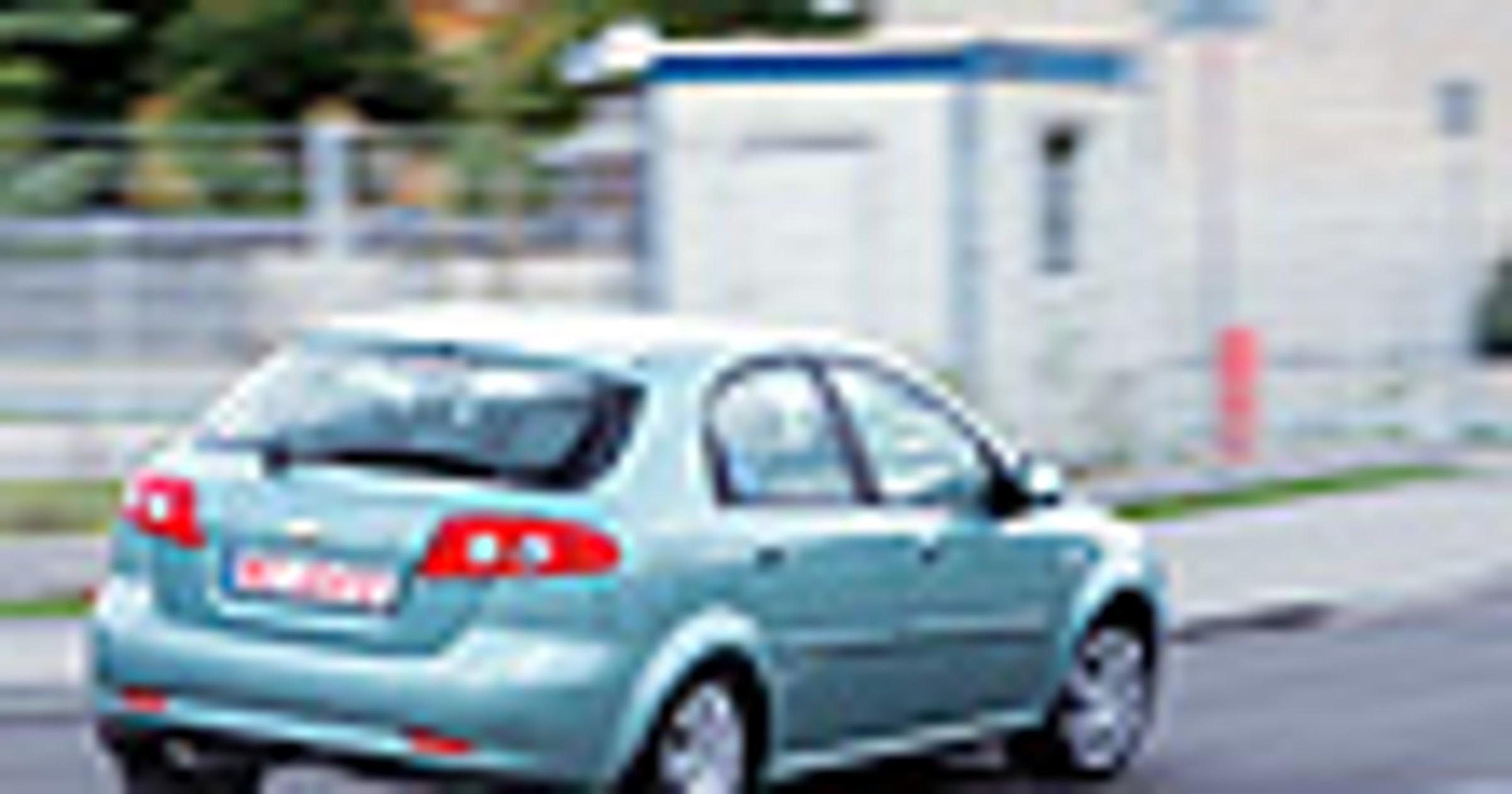 Chevrolet Lacetti 1.6 16V SX - Kompakt dla oszczędnych?