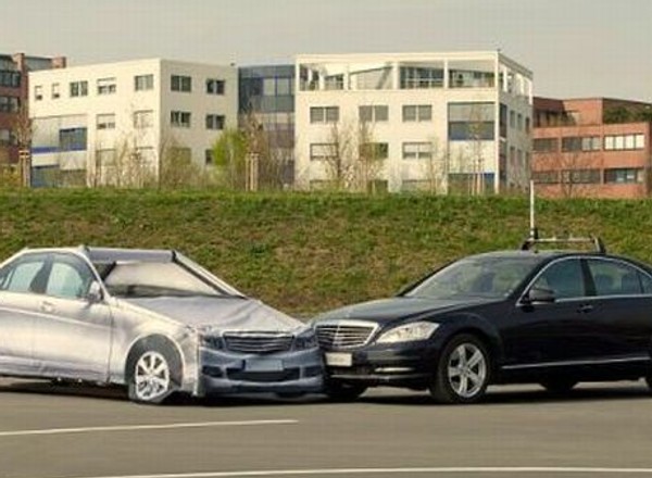 "Automatyczny kierowca" Mercedesa