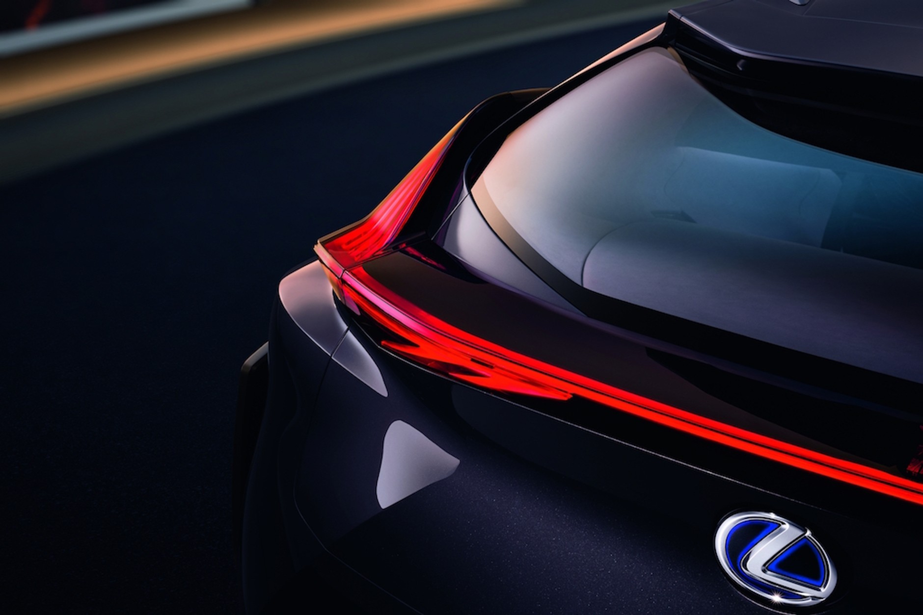 Lexus UX – Paryż 2016