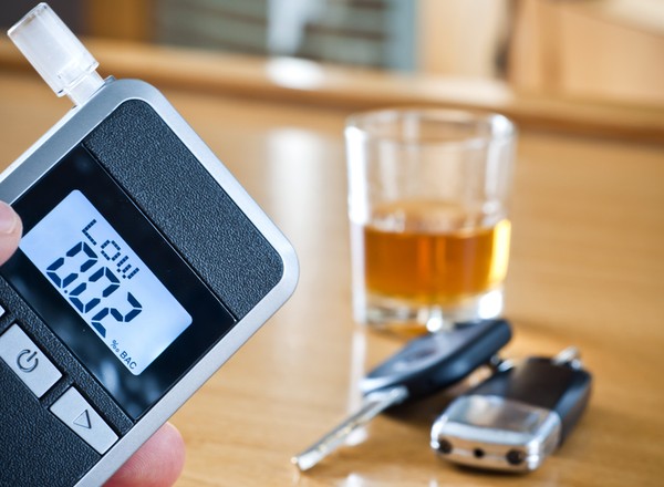 Wyzwanie noworoczne: tak sam obliczysz lub sprawdzisz, czy po alkoholu możesz już kierować samochodem