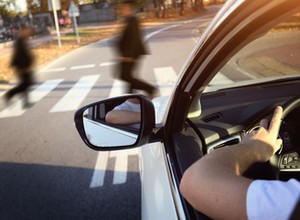 10 najdroższych wykroczeń przeciwko pieszym. Niektórzy nie wiedzą, że je popełniają