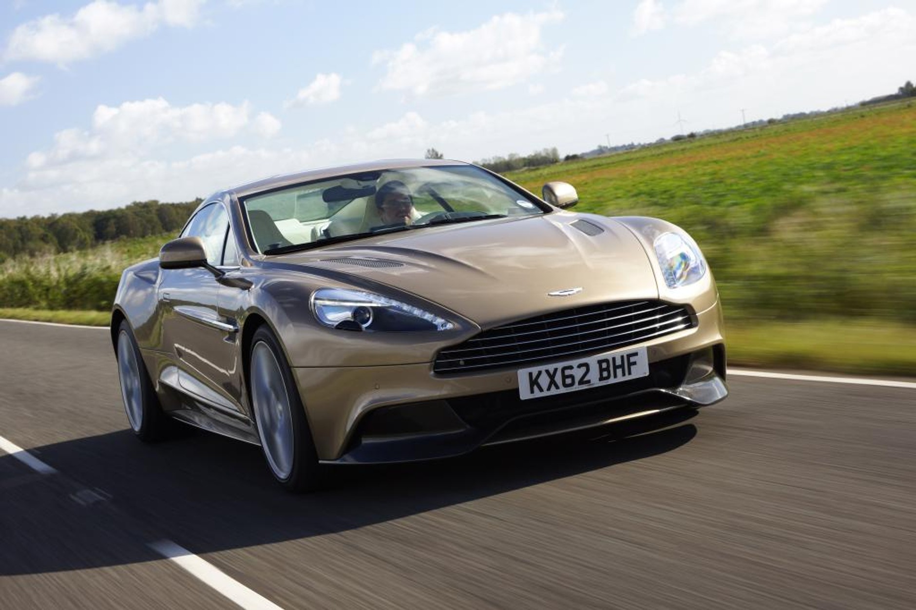 Jak jeździ Aston Martin Vanquish?