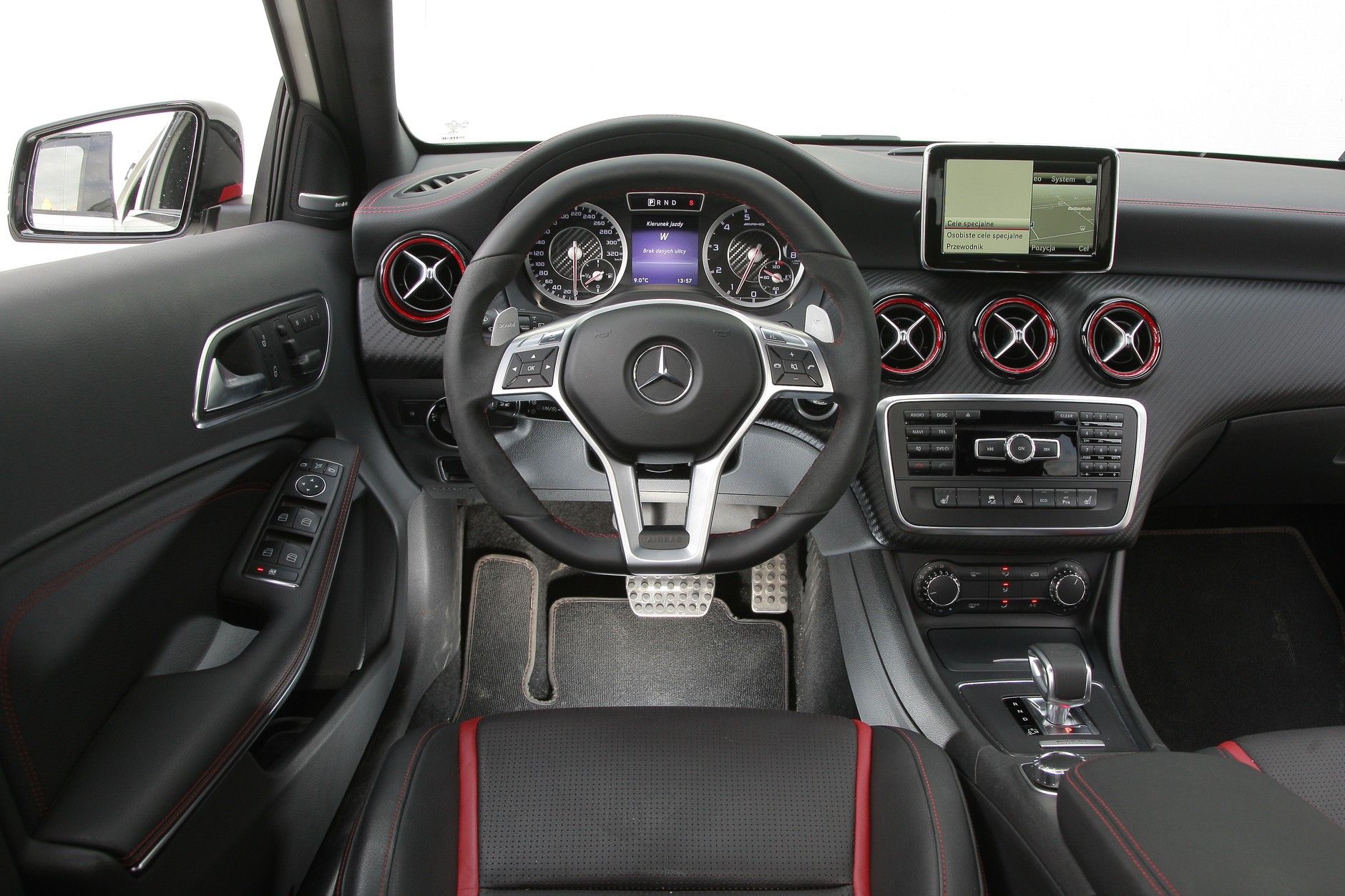 Mercedes A 45 AMG