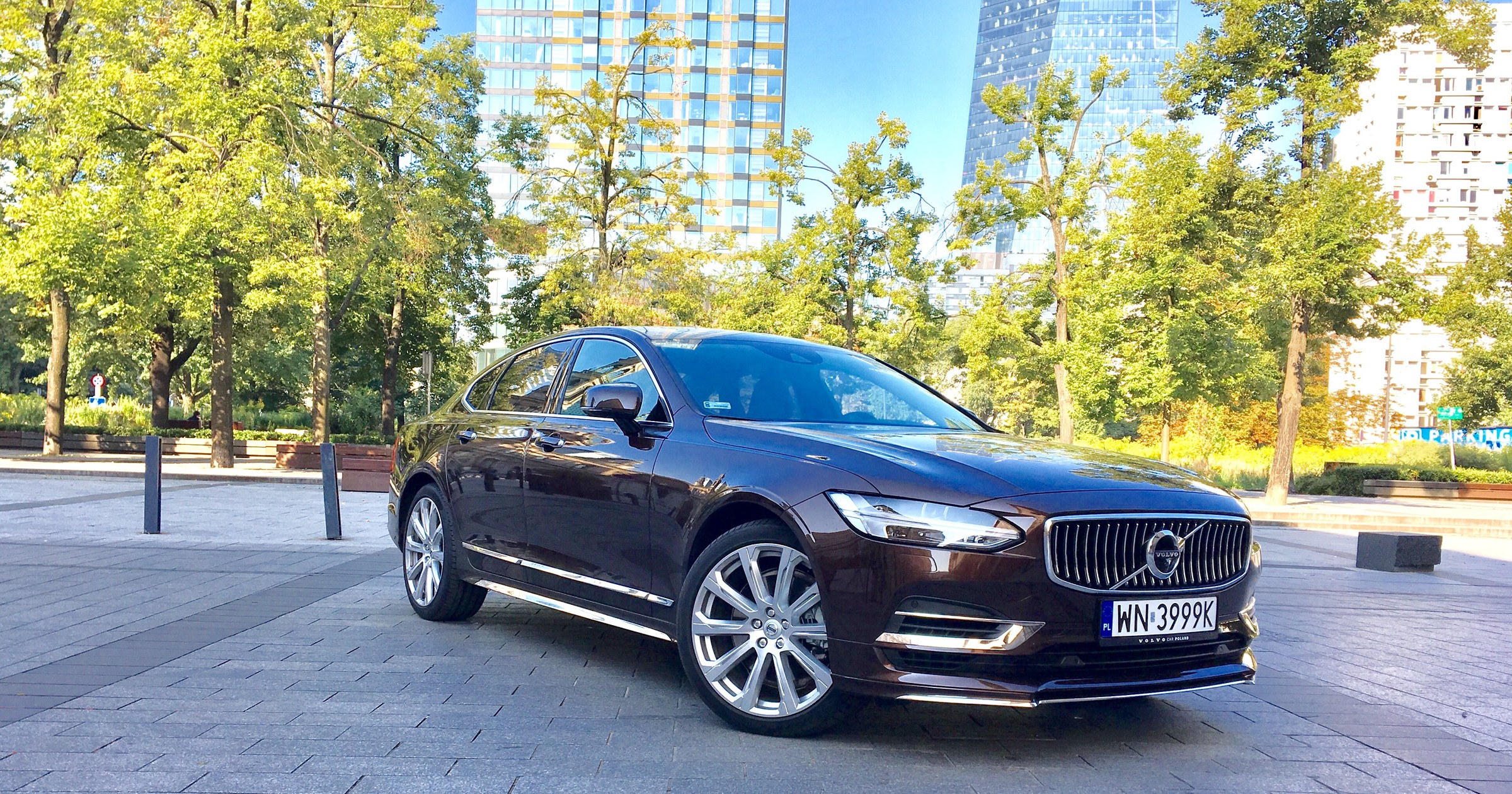 Volvo S90 T8 Inscription – Hybryda nie do oszczędzania
