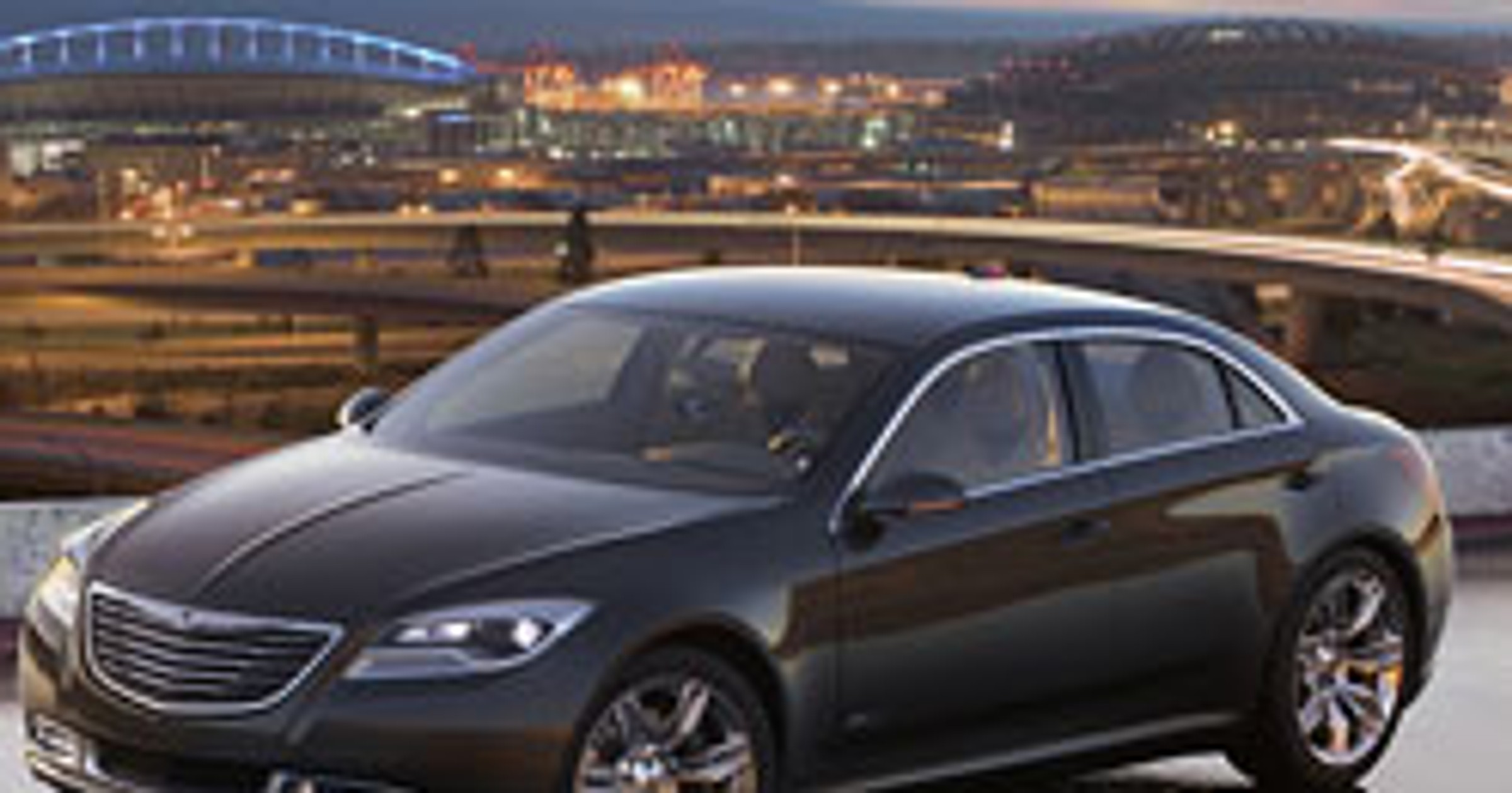 Chrysler 200C EV Concept – elegancki sedan z hybrydowym napędem