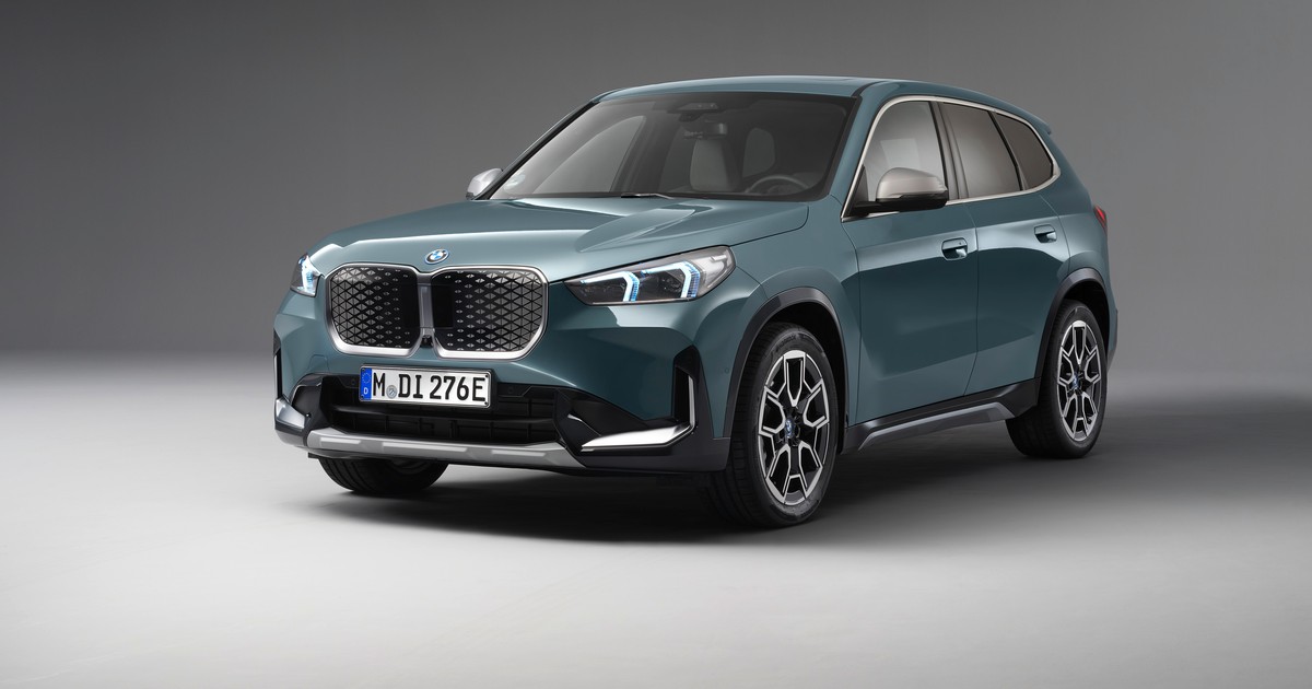 BMW iX1