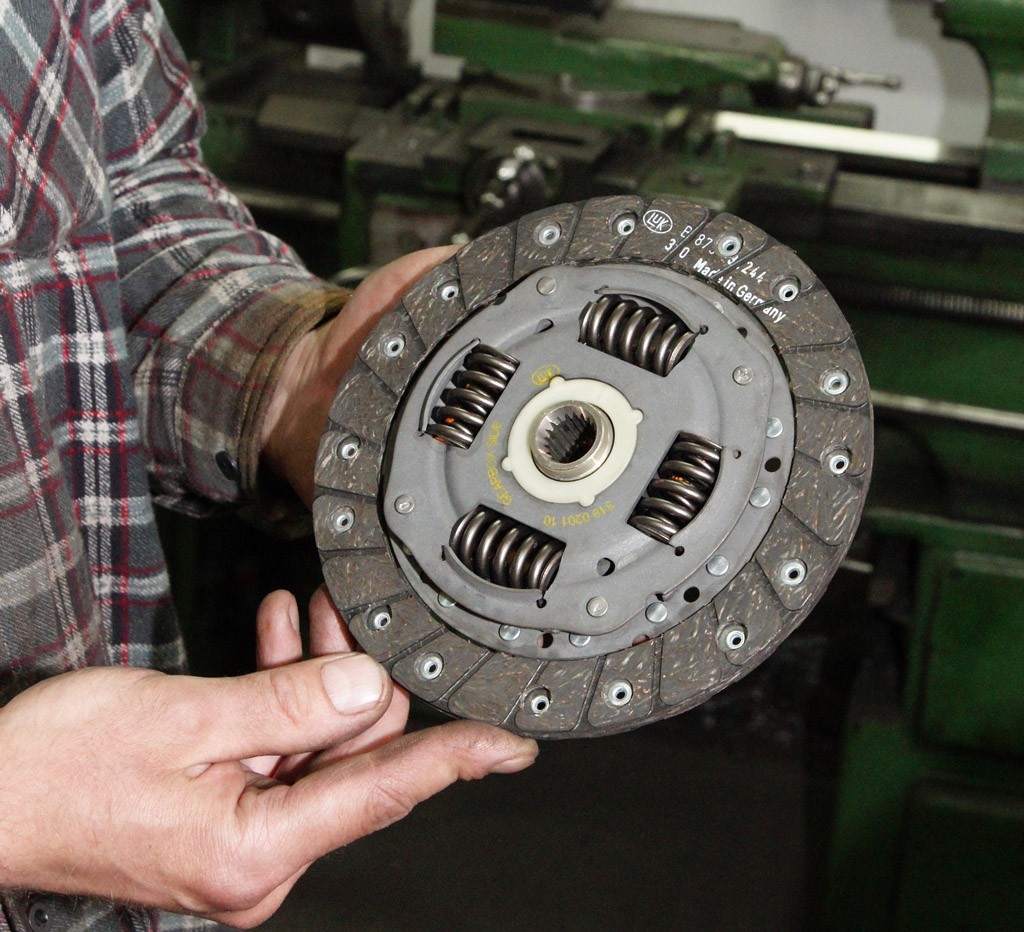 Tarcza jak nowa – nawet fachowiec miałby problem z rozpoznaniem, czy chodzi o element fabrycznie nowy, czy też poddany kompleksowej odnowie.