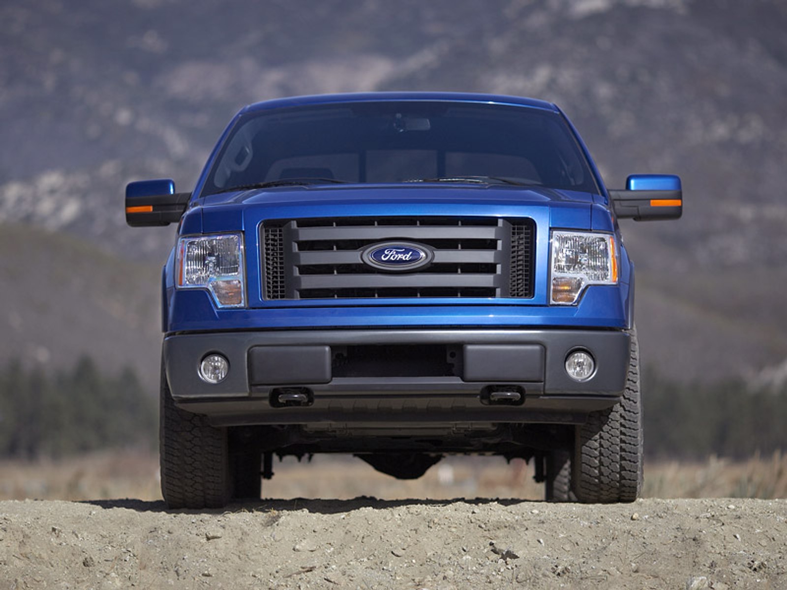 Ford F-150: legendarny pickup z nową twarzą (+ wideo)