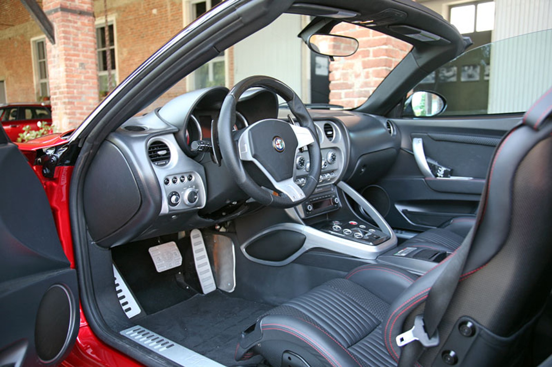 Alfa Romeo 8C Spider: pierwsze wrażenia z jazdy