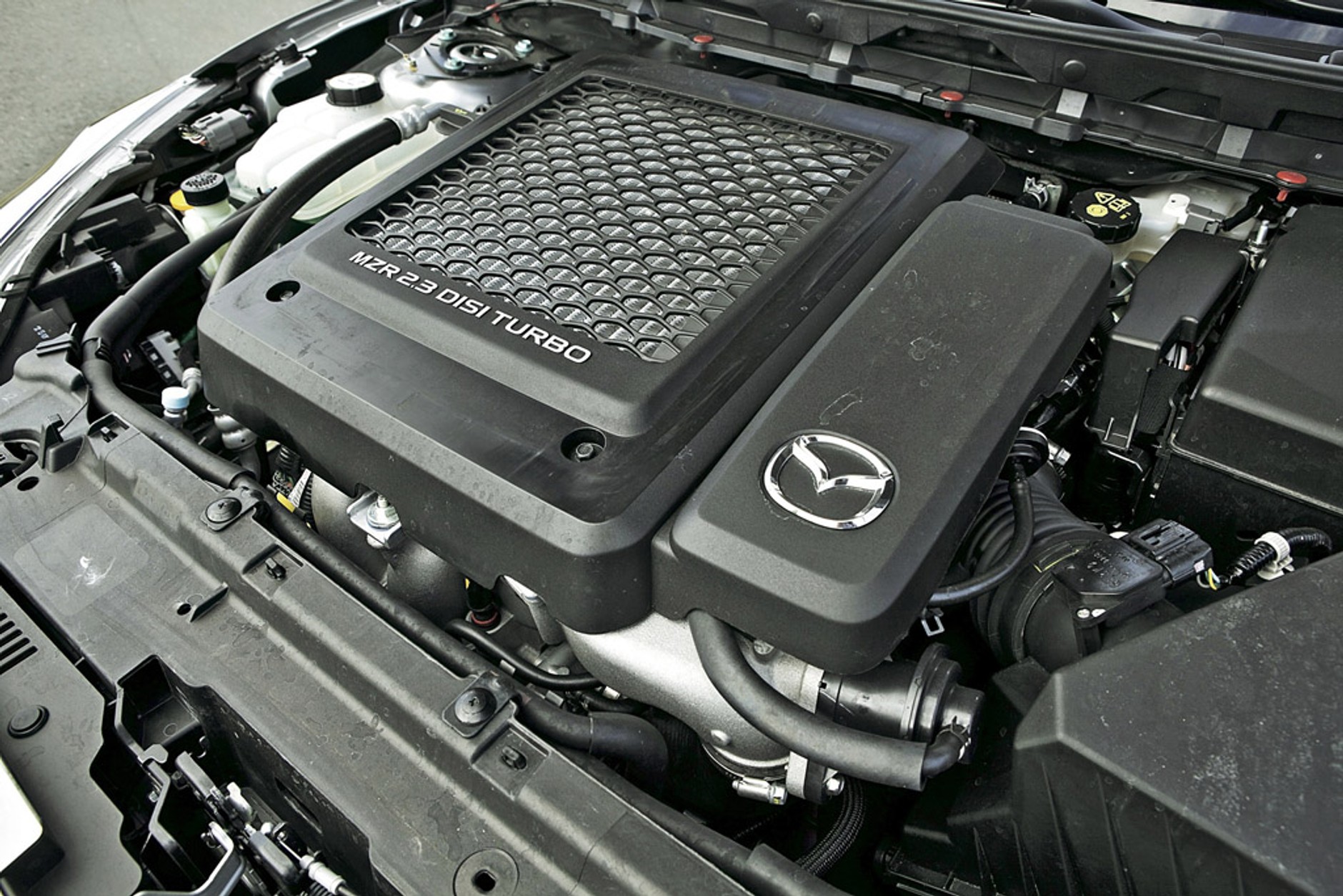 Mazda 3 MPS kontra Ford Focus ST: rasowe kompakty na ulicy i torze