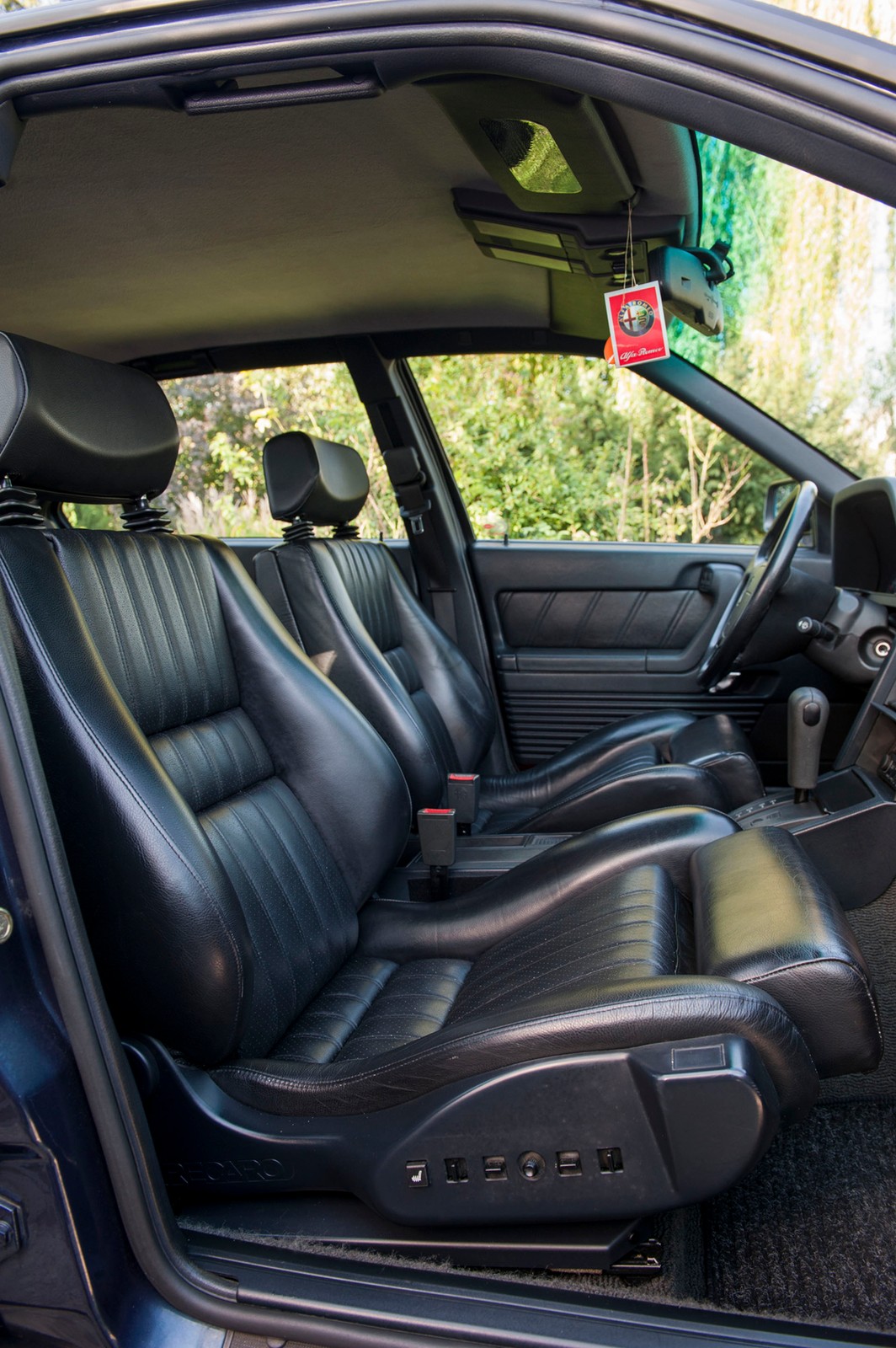 Alfa Romeo 164 Super - klasyk, który zmienił historię