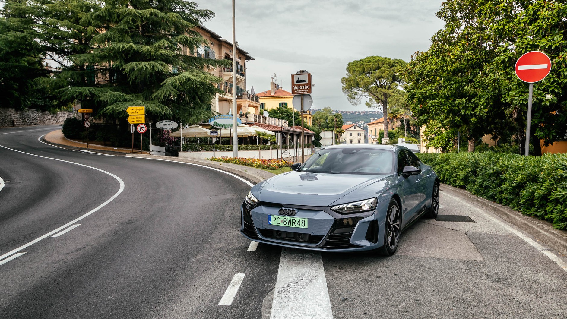 Podróż Porsche Taycanem i Audi e-tronem GT do Chorwacji