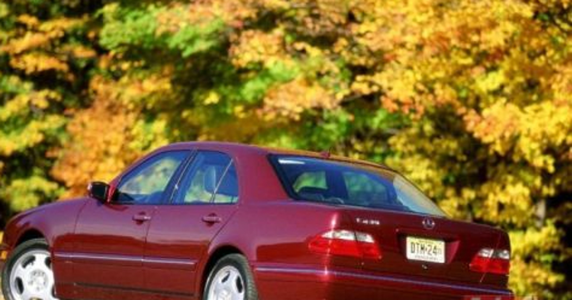 Mercedes E 280 Classic, Peugeot 607 3.0 V6 - Per aspera... do gwiazdki!