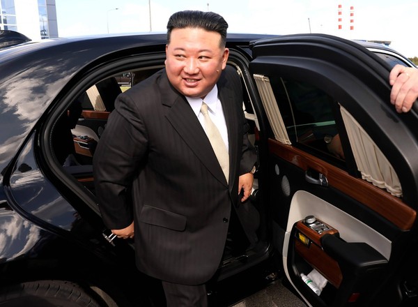 Kim Dzong Un obejrzał prezydencką limuzynę Putina