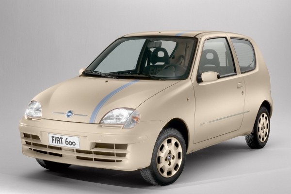 Fiat 600 w wersji produkowanej w Tychach do 2010 roku. Wtedy było to jedno z najtańszych nowych aut na rynku.