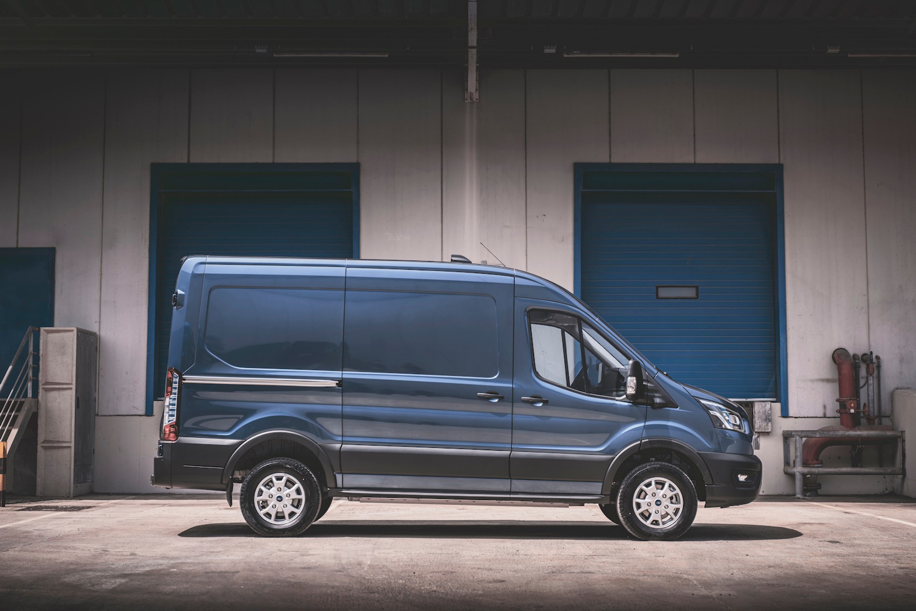 Ford E-Transit 1 generacja 2022 (Ford Pro)