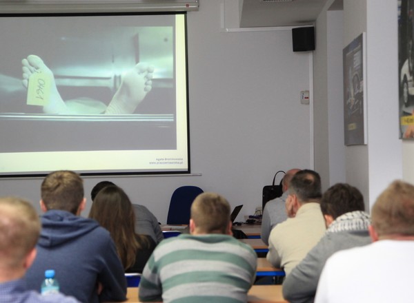 Ile kosztują kursy redukujące punkty karne? Różne WORD-y, różne ceny. Oto aktualna lista