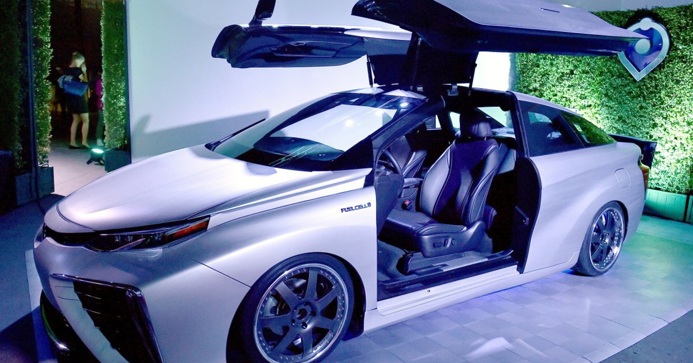 Toyota Mirai "Powrót do przyszłości"