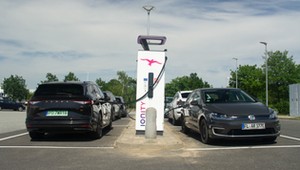 Jazda "elektrykiem" już nie jest taka tania? Holendrzy przedstawili wyliczenia