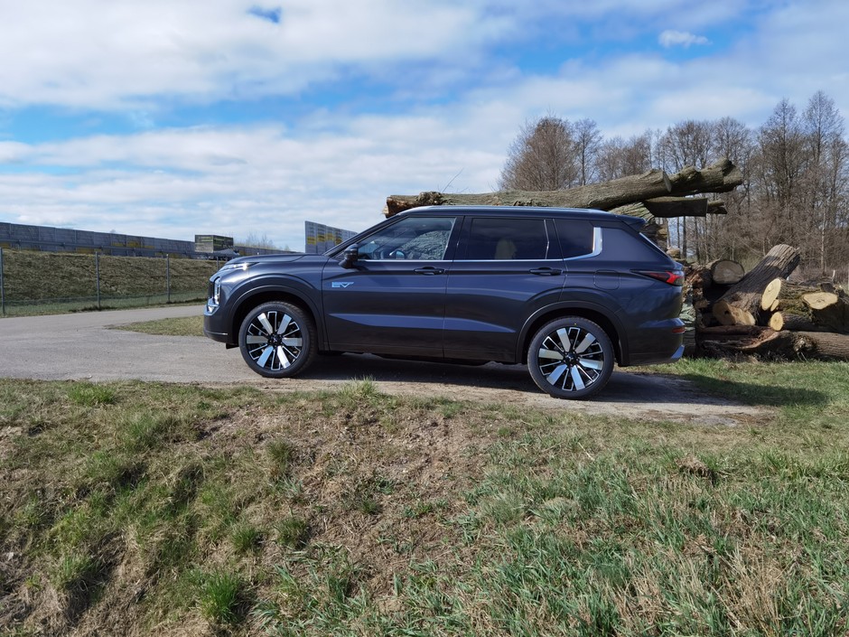 Mitsubishi Outlander PHEV