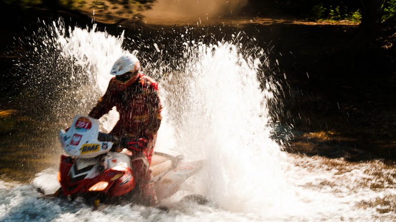 Rally Dos Sertoes: Sonik znów wygrał, Przygoński i Czachor awansowali (6. etap)