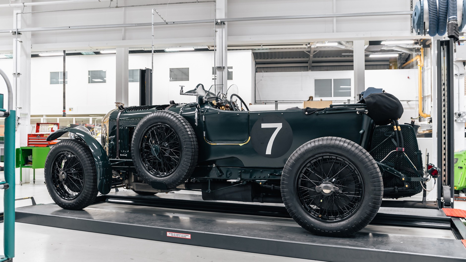 Fabryka Bentleya w Crewe – zakład Mulliner