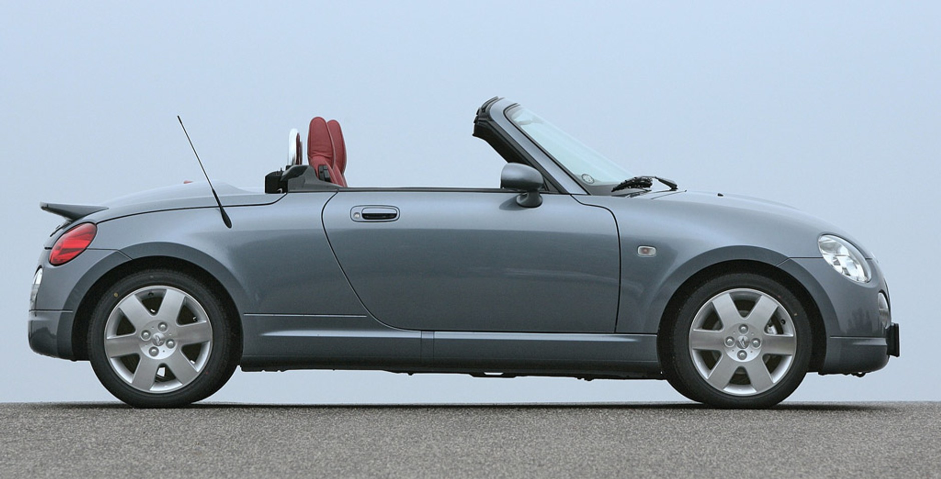 Które auto ma największy rozstaw osi?