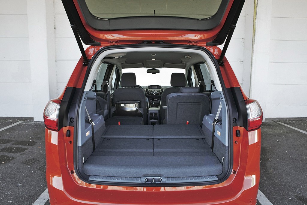 Renault Grand Scenic kontra Ford Grand C-Max, Opel Zafira i Volkswagen Touran