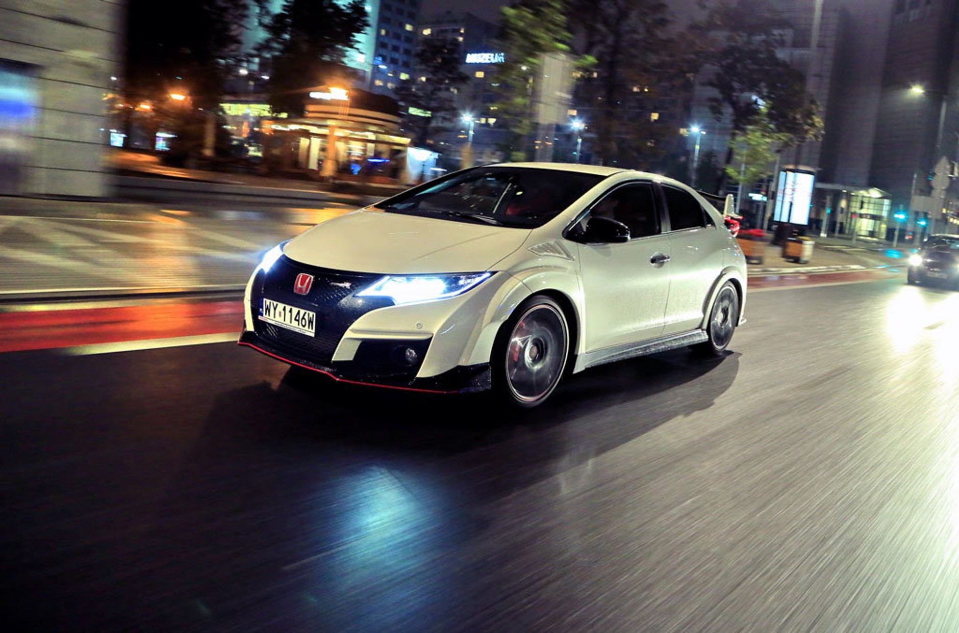 Honda Civic Type R - mroczny rycerz